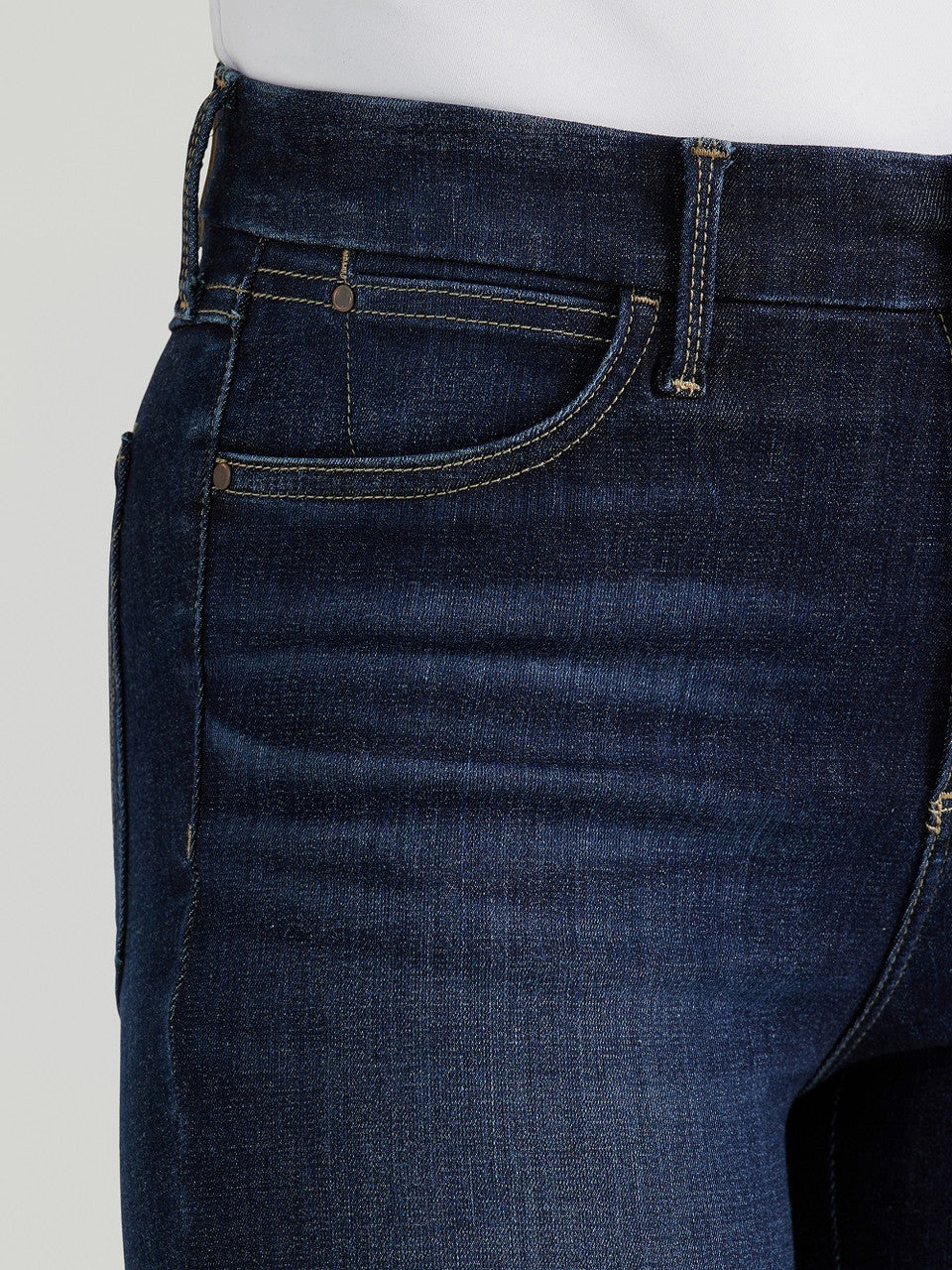 Wrangler® Bespoke Flare Jean - High Rise - 112359280