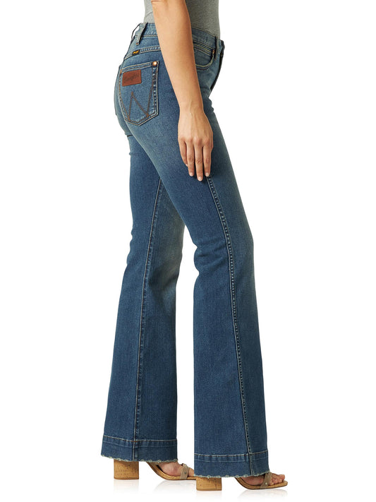 Wrangler® Retro® Premium Trouser Jean - High Rise Shelby