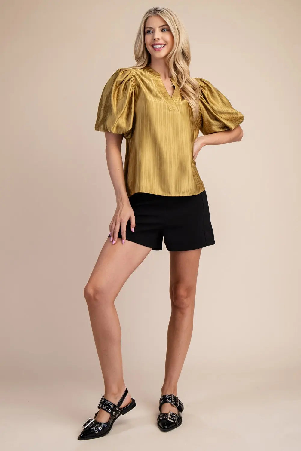 GLAM - V-Neck Puff-Sleeve Top