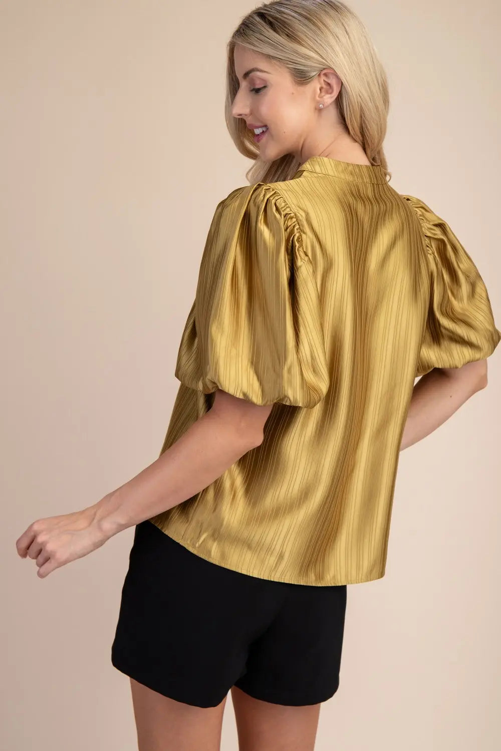 GLAM - V-Neck Puff-Sleeve Top