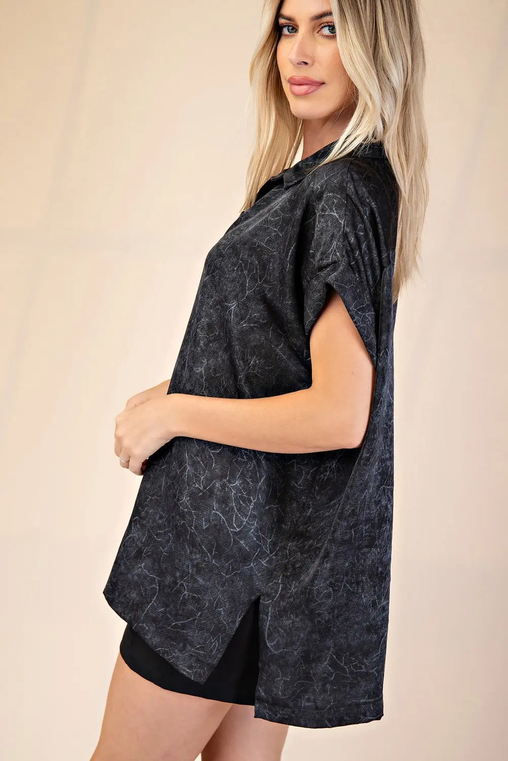 GLAM - Collar Neck Short Sleeve Button Down Shirt