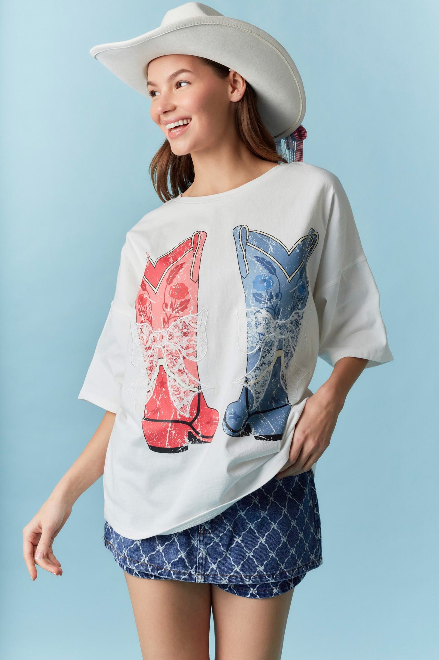 Peach Love California - Bow Laser Cut Lace Embroidery Detail T-shirt
