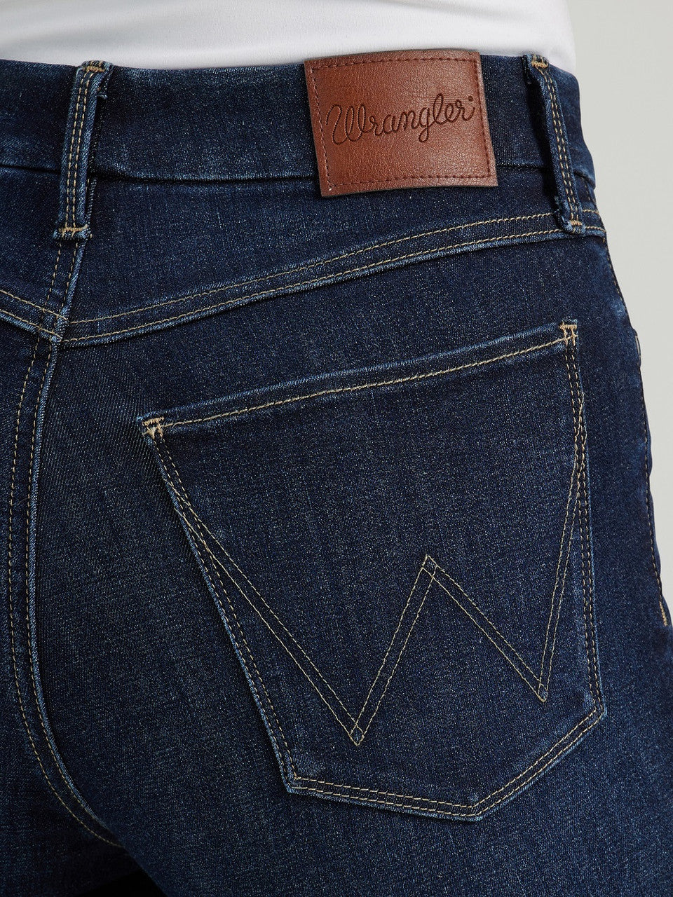 Wrangler® Bespoke Flare Jean - High Rise - 112359280
