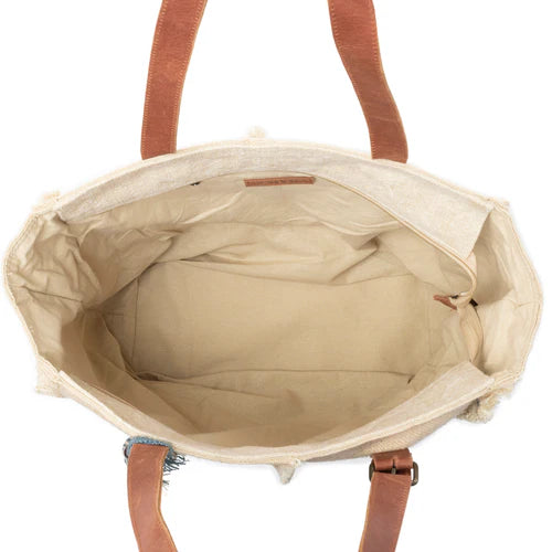 Barnwood Tote Bag in Dusty Sand