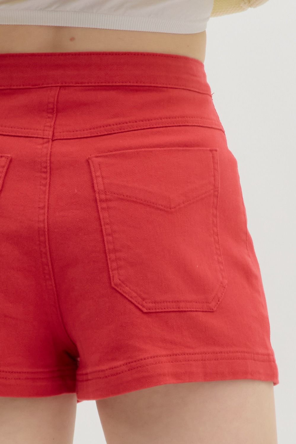 Entro - Red Pleated Denim Shorts P26350