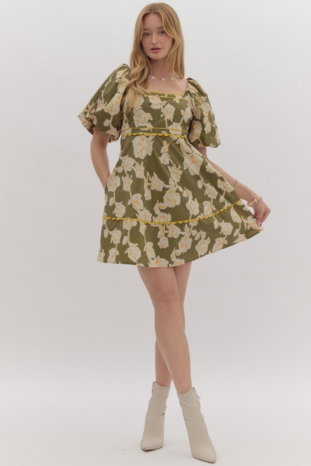 Entro - Green Floral Dress L Entro - Green Floral Dress L