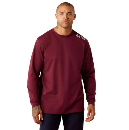 Ribbed crewneck and cuffs help maintain shape and provide a comfortable fit
Screen-printed graphic