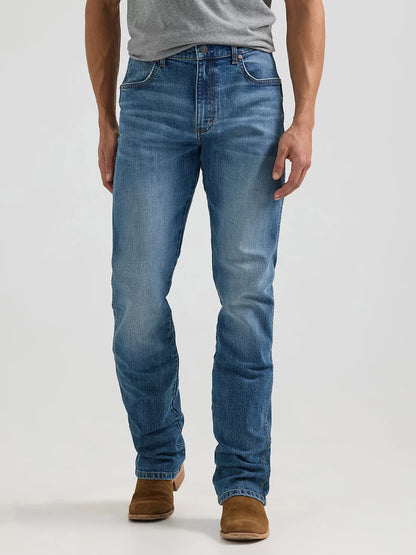 Wrangler Retro® Slim Boot Jean River Wash