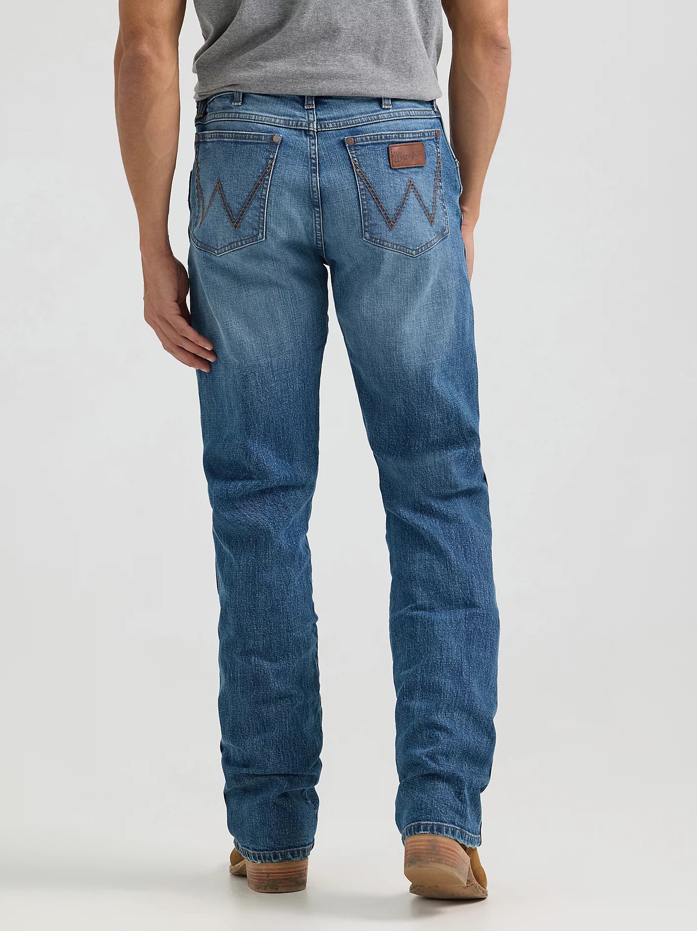 Wrangler Retro® Slim Boot Jean River Wash