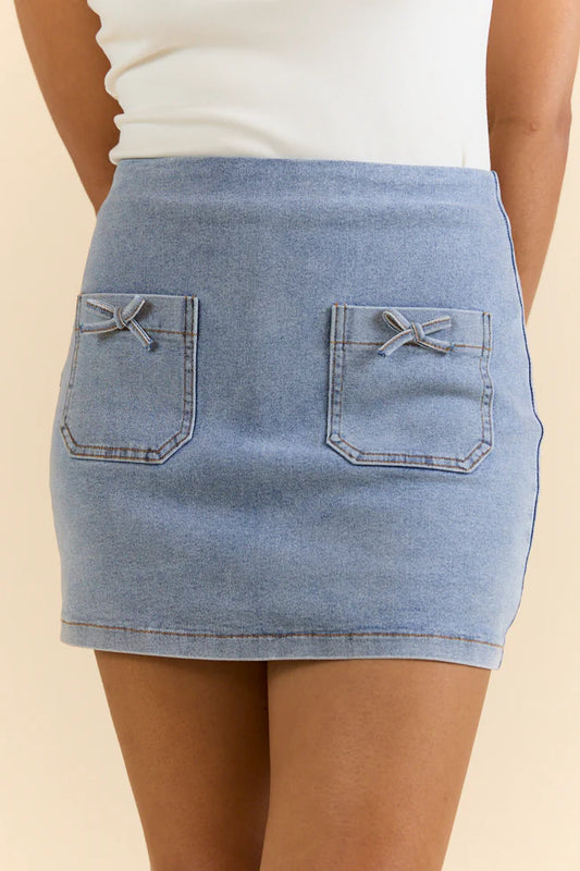 LIGHT DENIM SKORT