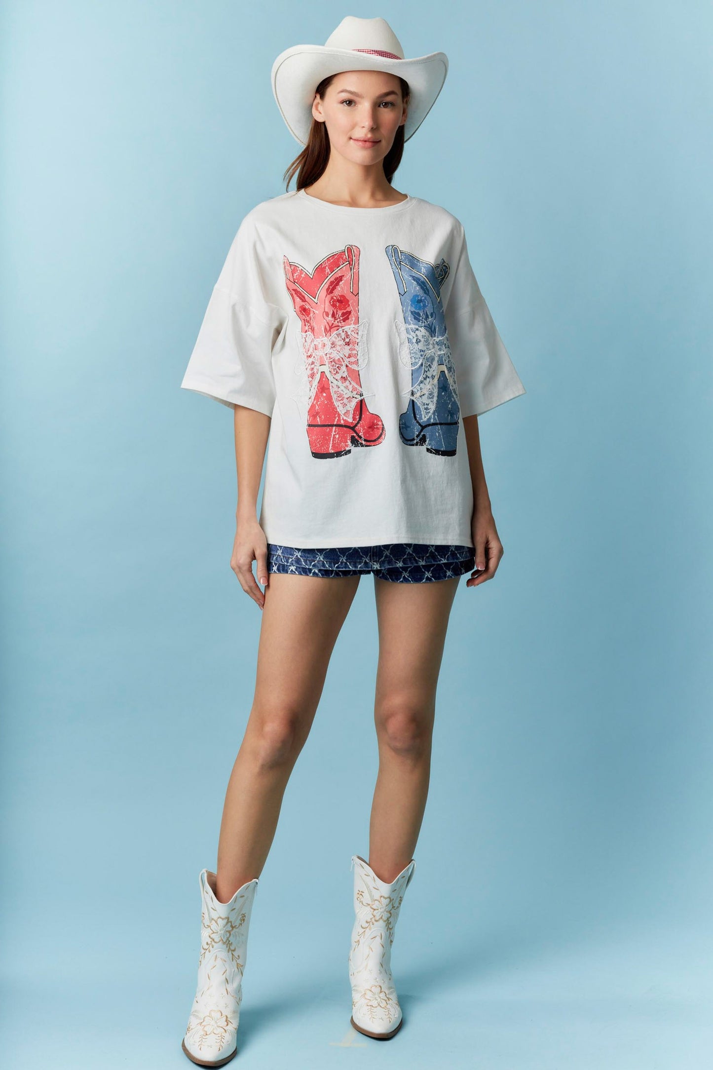 Peach Love California - Bow Laser Cut Lace Embroidery Detail T-shirt