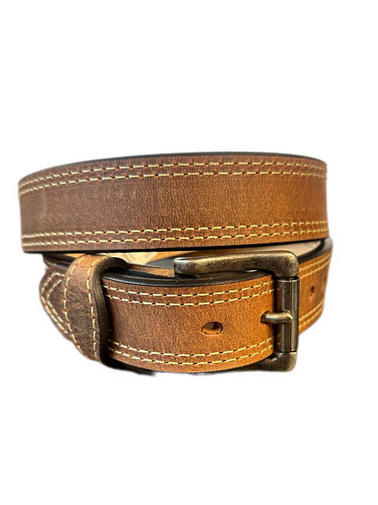 Full grain leather 
Stitched tabs on the side
Silvertone buckle
Width 1.5" 