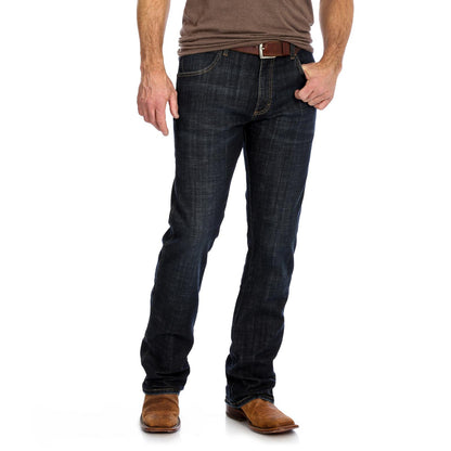 Wrangler Retro® Slim Boot Jean Dax