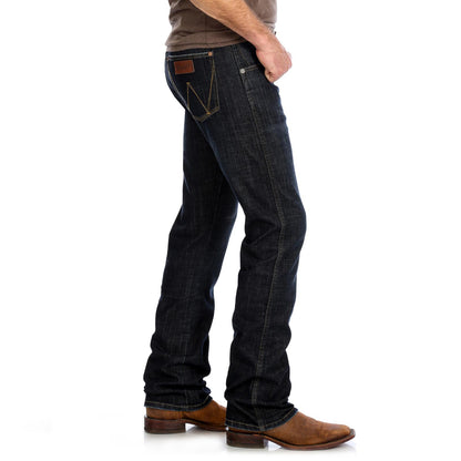 Wrangler Retro® Slim Boot Jean Dax