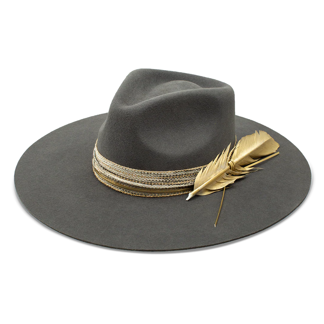 Charlie 1 Horse Smoke Ain’t Clear Fashion Hat