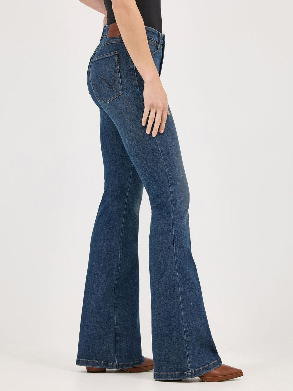 WRANGLER BESPOKE HIGHRISE FLARE- RAELYN - LADIES JEANS
