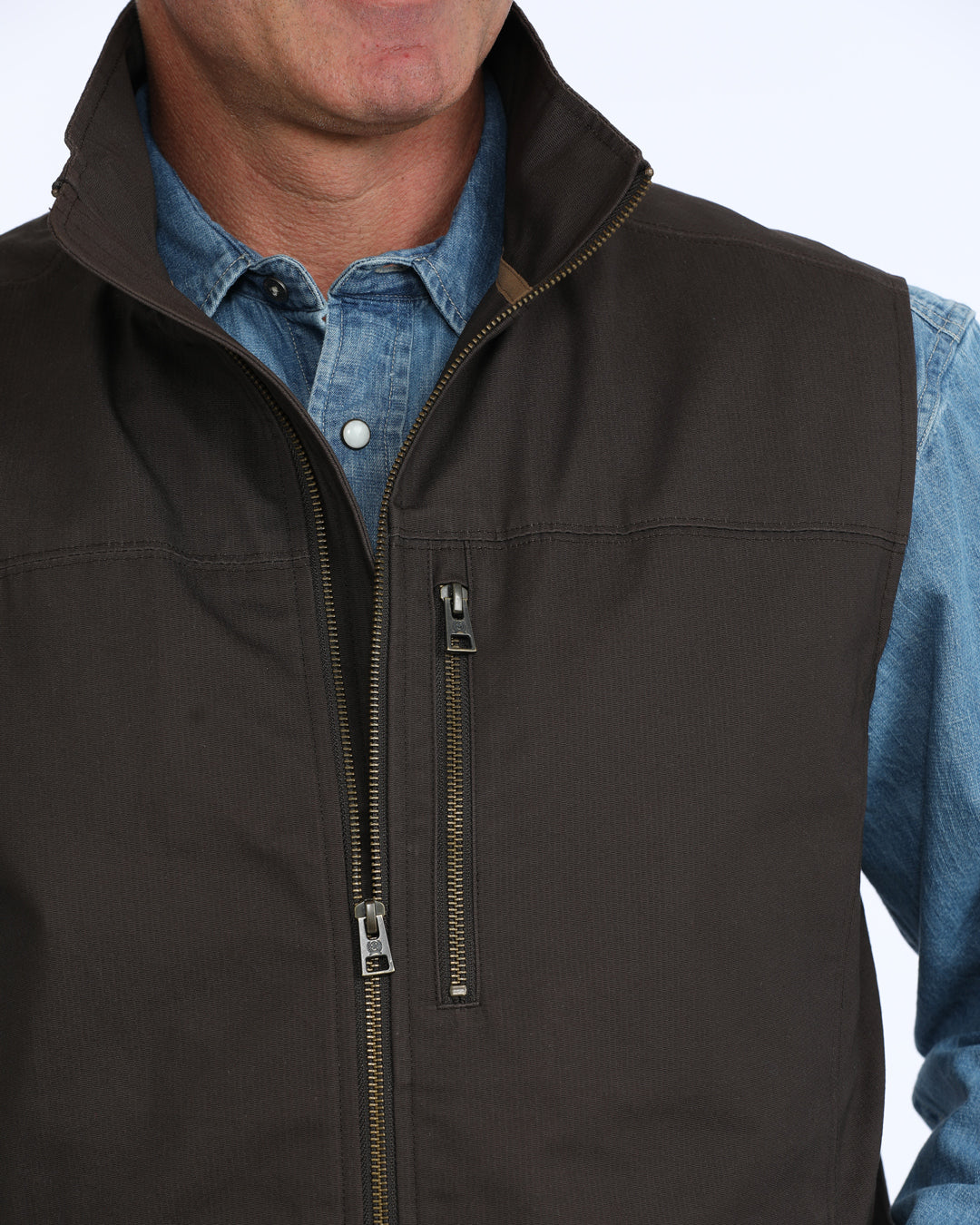 double-layer bonded technology, this vest easily keeps you warm when temperatures cool down