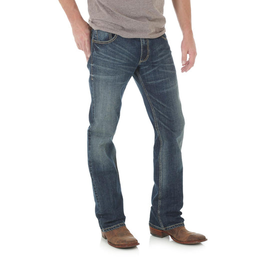 Wrangler Retro® Slim Boot Jean Layton