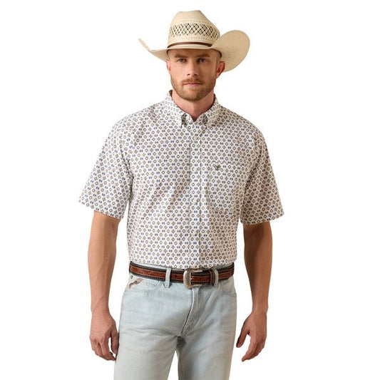 enerous fit with extra length in body and sleeves

Sleeves: Short sleeve

Closure: Button-front with button-down collar

Details: Left chest pocket with hidden pen slot, Ariat® branding